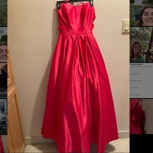 Hot Pink Strapless Prom Dress 💓💓💓